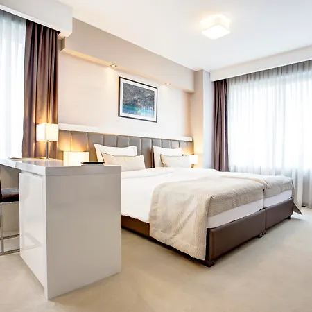 Hotel Heritage